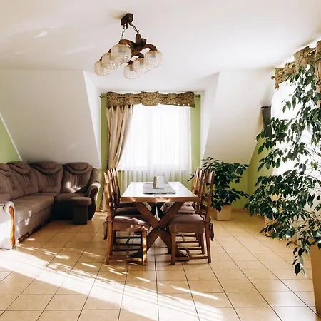 Cafe Chalet Edelweiss Holiday Home Zbarazh Exterior foto